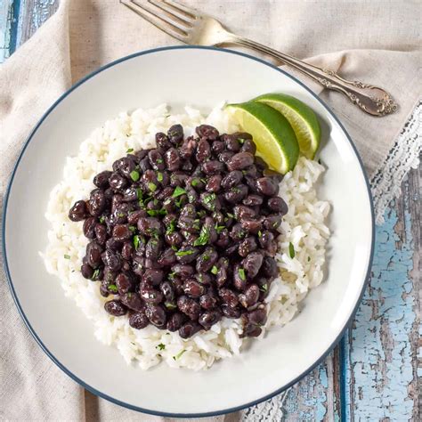 Goya Dried Black Beans