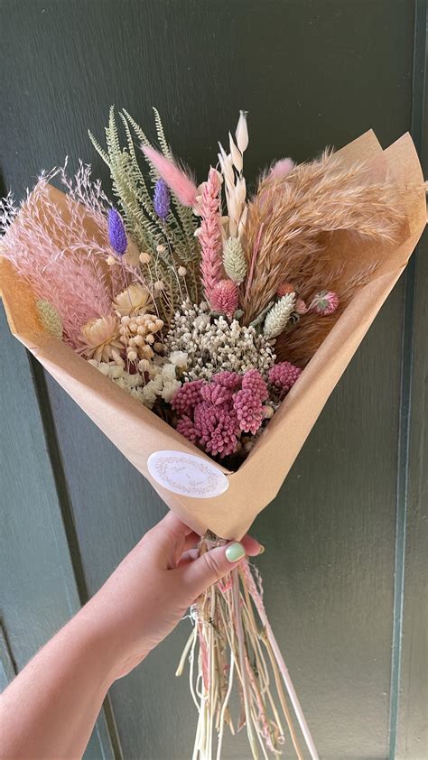 Pastel Dried Flower Bouquet - Hunter & Bloom