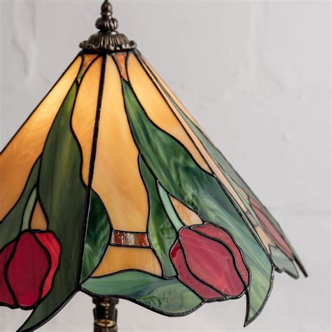 Stained glass Tiffany tulips lamp shade – Glass Art Stories