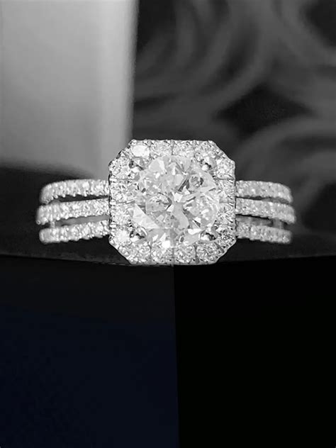 Minimal Rings with Cubic Zirconia | Peora