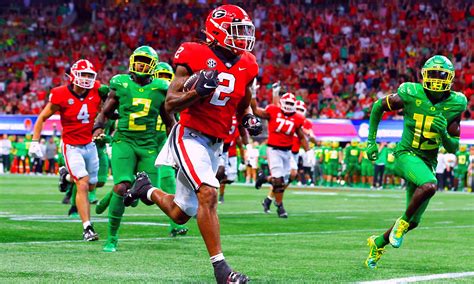 Georgia-Oregon (49-3) : QB Stetson Bennett étincelant, les Dawgs ...