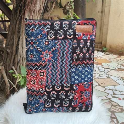 Lap And Doc Station – lakshya bags