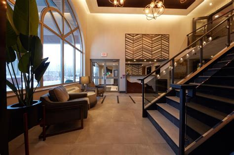 The top 5 airport hotels in Toronto with free parking