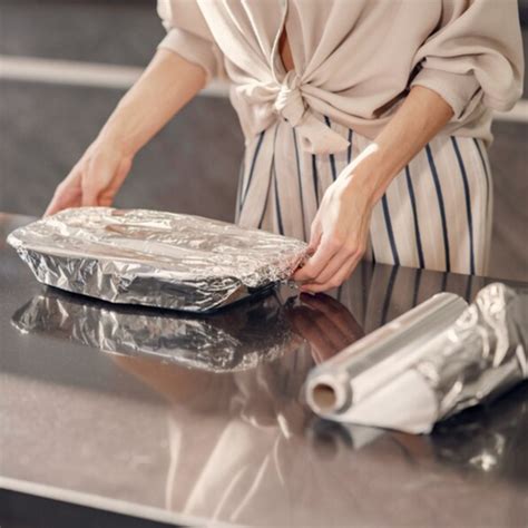 Can We Use Aluminium Foil In Microwave? All You Need To Know