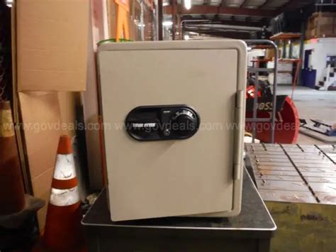 Safe - Fire Fyter FF3000 | GovDeals