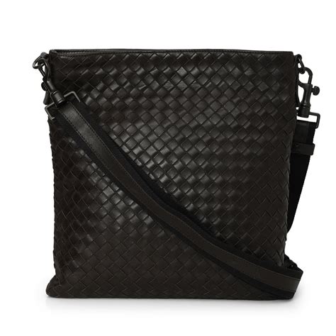 Intrecciato Leather Crossbody Bag Medium – Confidential Couture