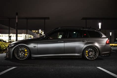This heavily tuned BMW 335i Touring delivers 800 horsepower