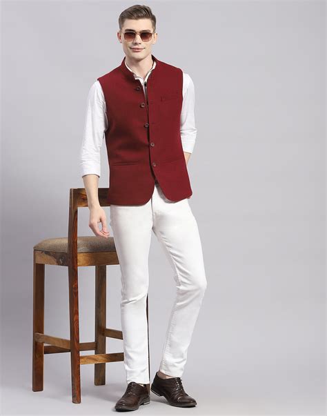 Buy Men Maroon Solid Mandarin Collar Sleeveless Nehru Jacket Online in ...