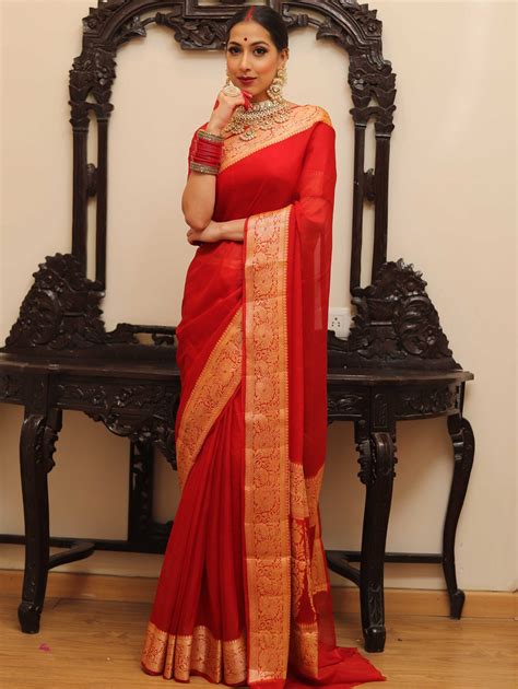 Banarasee Chiffon Floral Zari Border Saree-Red