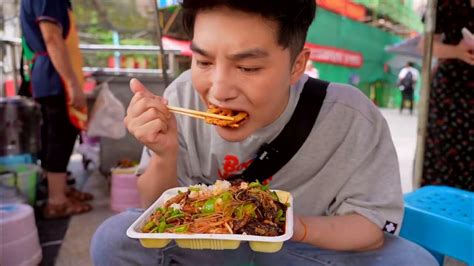 重庆“打工人自助餐”12元随便吃，11个菜还有红烧肉 #盒饭快餐便当 #自助餐 #重庆 快手 - YouTube