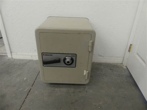 Lot #162 Sentry Fire-Resistant Combination Safe Model #1330 - 1.6 cu ...