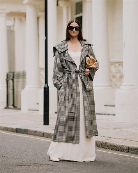 Sonam Kapoor Ahuja attended London Fashion Week in an Emilia Wickstead ...