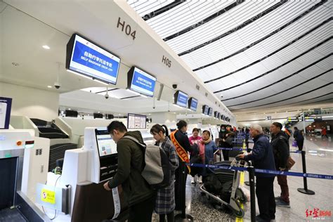 图文｜红星新闻记者见证首个国际航班从北京大兴国际机场起飞_大兴机场