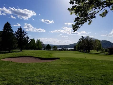 Celebrate Your Special Day at The Country Club of Harrisburg