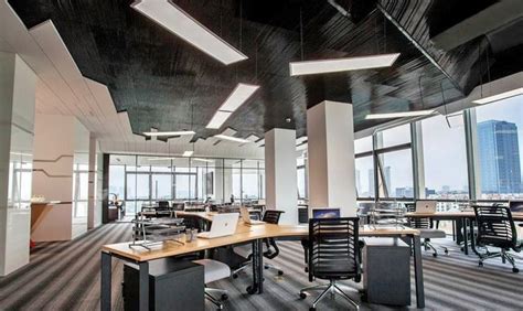 个性化办公室装修案例 彰显高端办公区域 - 国泰恒安建设集团有限公司