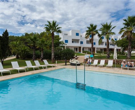 Good resort, nice people, great holiday! - Review of Cala Llenya Resort ...