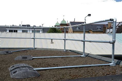 Roof Edge Protection System 的图像结果