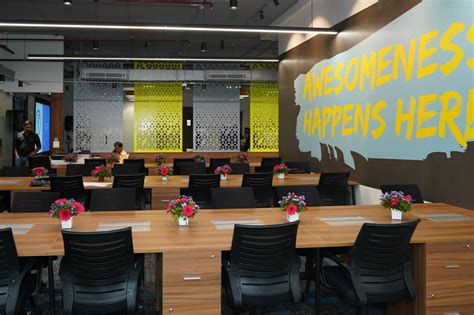 India Accelerator Westgate Business Bay by True Value - Coworking Space ...