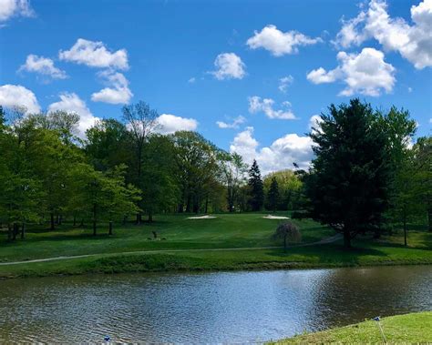 Golfing With Shawn: Hemlock Springs Golf Club (Geneva, OH)