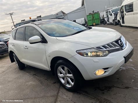 NISSAN MURANO 2010 Right Guard