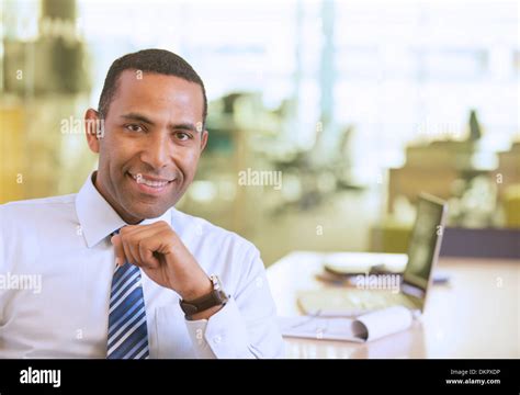 Business People Smiling Stock Photo 的图像结果