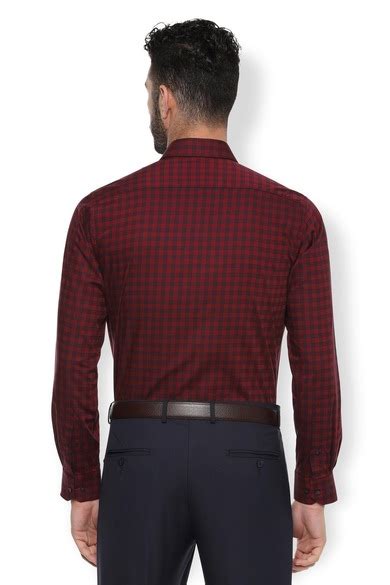 Buy Men Maroon Regular Fit Check Full Sleeves Wedding Shirt Online ...
