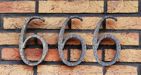 August 24 Zodiac: Sign Personality Traits, Compatibility and More - AZ ...