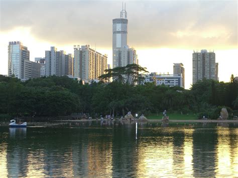 File:View-Of-HQB-Shenzhen-Lychee-Park.jpg