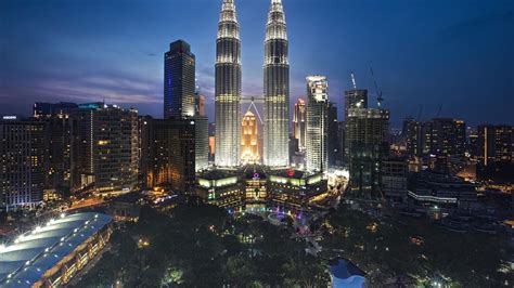 Hotels near Petronas Towers (Kuala Lumpur) from ₹ 1,137/night - KAYAK