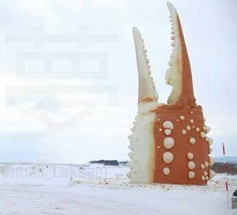 CRAB CLAW STATUE (2025) All You Need to Know BEFORE You Go (with Photos ...
