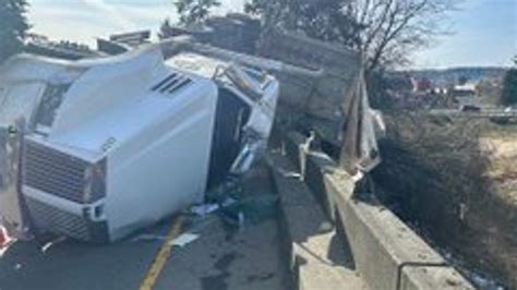 Northbound I-5 on-ramp from SR 2 blocked after semi rollover crash ...