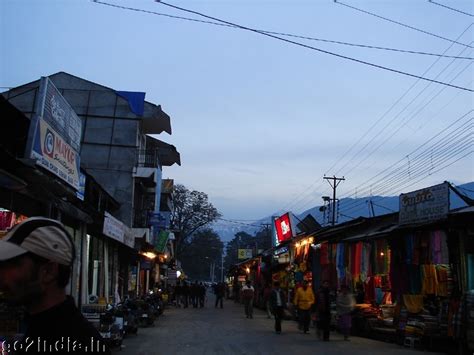 go2india.in : Chamba market in evening