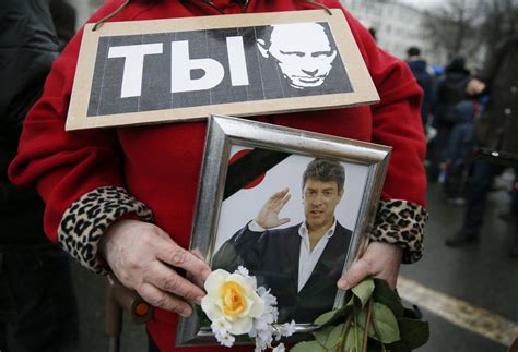 Thousands of Russians March in Moscow in Memory of Murdered Putin ...