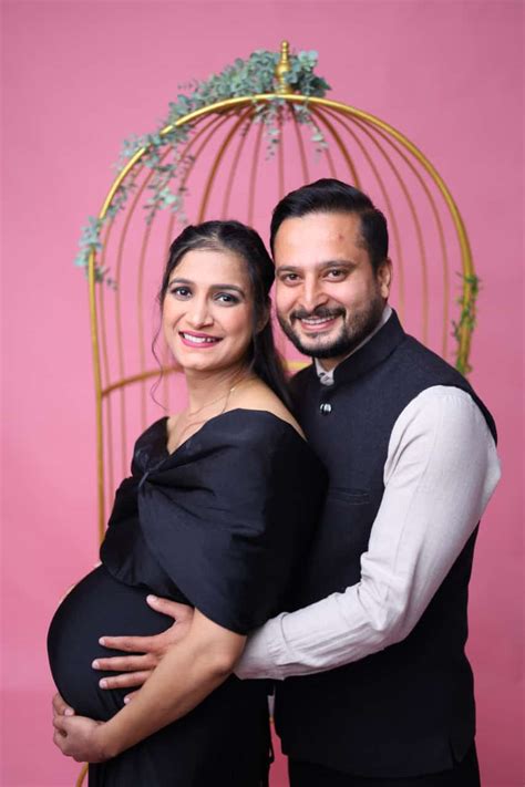 G1003 Black Slit Cut Maternity Shoot Trail Gown, Size (ALL) – Style ...