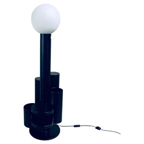 Floor lamp and plant stand "CLOSE ENCOUNTER" by Kerst Koopman, Dutch ...