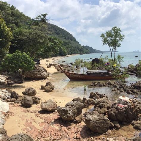 KOH JUM OONLEE BUNGALOWS (Ko Jum) - Hotel Reviews & Photos - Tripadvisor