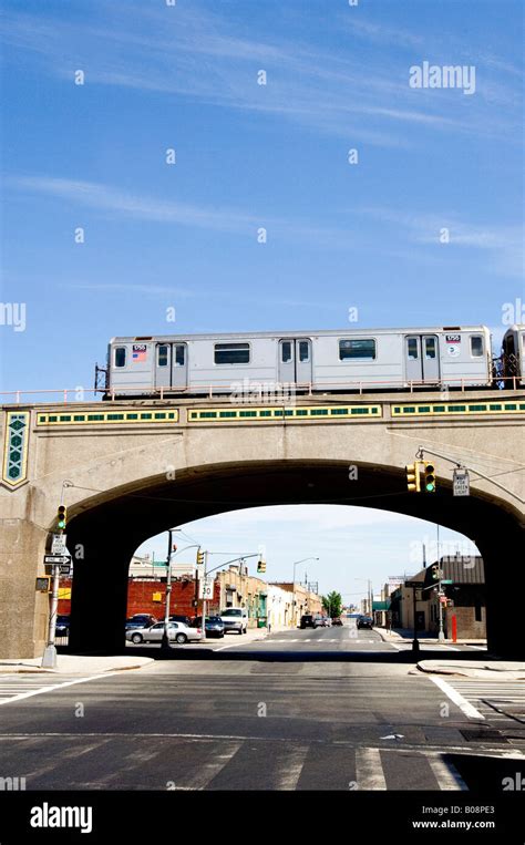 Local Train Below 的图像结果