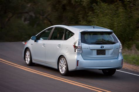 Toyota Prius V (2011) - picture 31 of 73
