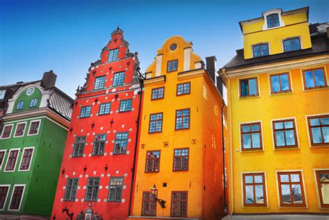 Photoholic? Check Out The Most Colorful Streets in Europe - Flamingo