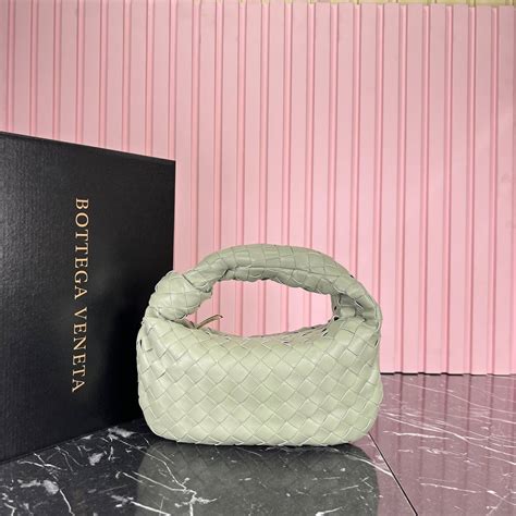 Bottega Veneta Kadin canta Jodie Kucuk Boy Orgulu Cagla Yesili