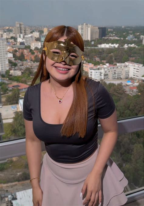 Ashley loo (@ashleyloomx) - Urlebird