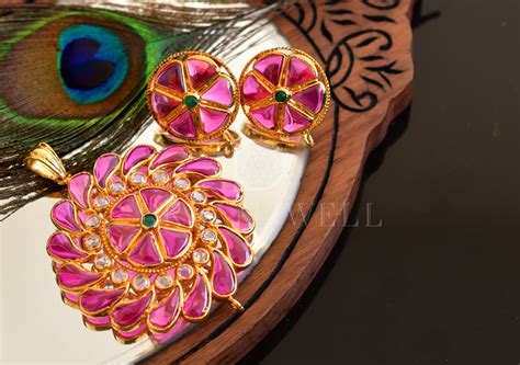 DREAMJWELL - Royal Goldplated Uncut Ruby-emerald Pendant Set -dj03156 ...