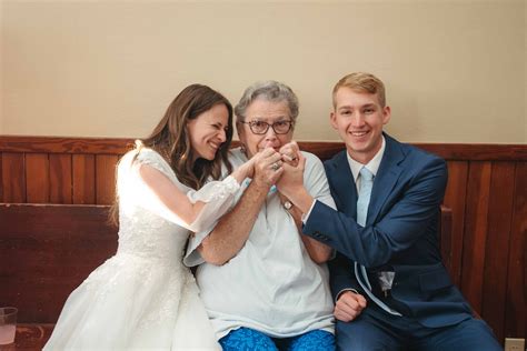 Portland Oregon Temple Wedding - Danielle Peterson Photography