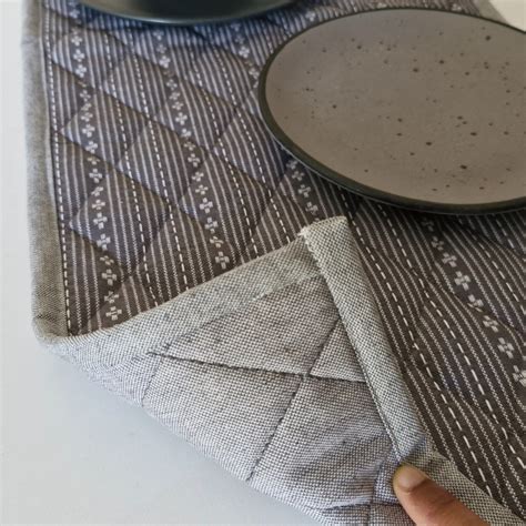 The Yard House | Wipeable & Anti-Slip Cotton Table Linen