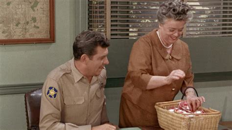 Watch The Andy Griffith Show Season 6 Episode 21: Aunt Bee Learns to ...