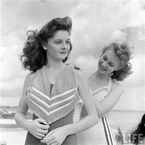 Vintage Everyday - Florida-towel bathing suit of the 1950s