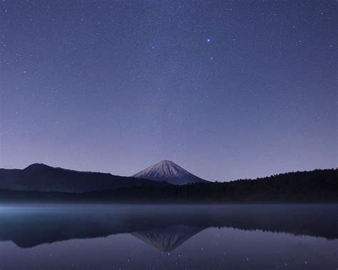 Download wallpaper 1280x1024 starry sky, mountains, horizon, night ...