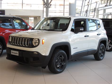 2015 WHITE Jeep Renegade SPORT 4X4 Pictures, Mods, Upgrades, Wallpaper - DragTimes.com
