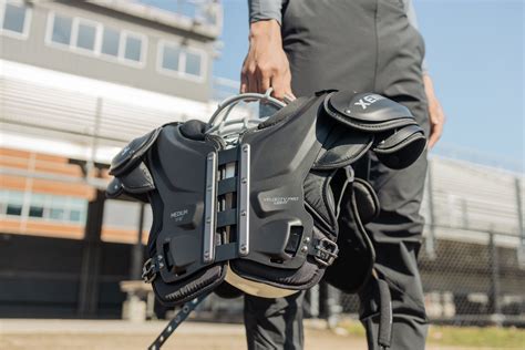 Xenith Velocity 2 Pro Varsity Football Shoulder Pad