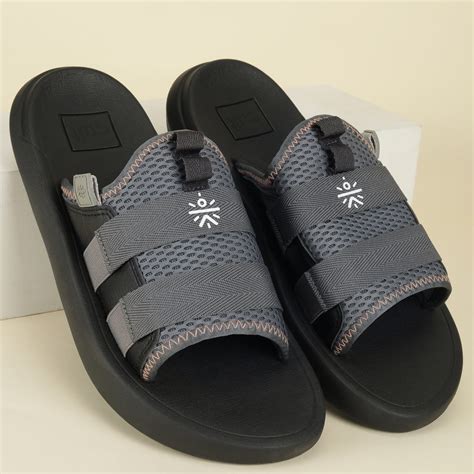 Buy Cult Men's Koios Sliders - Black Online in India | Cult Store